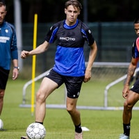 Jim Koller (links) in actie op het trainingsveld