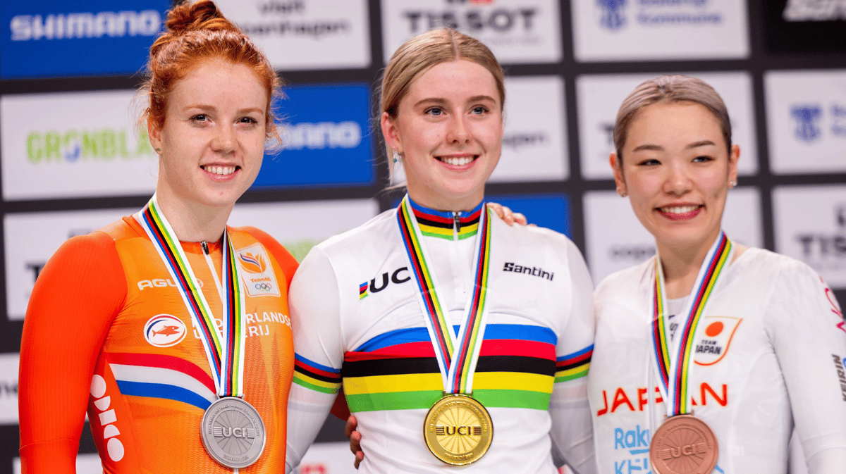 Hetty van de Wouw, Emma Finucane en Mina Sato op het WK baanwielrennen in Ballerup