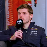 Max Verstappen voor de camera van Red Bull Racing