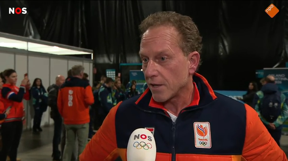 Rintje Ritsma voor de camera van de NOS