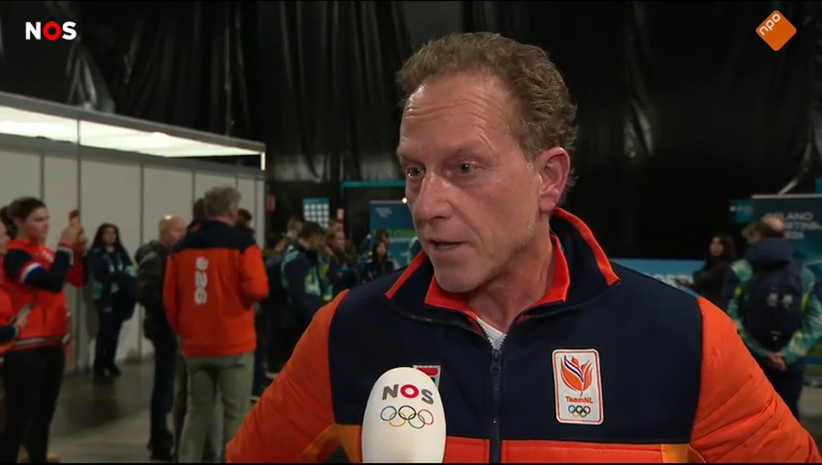 Rintje Ritsma voor de camera van de NOS