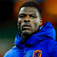 Denzel Dumfries in het shirt van het Nederlands elftal