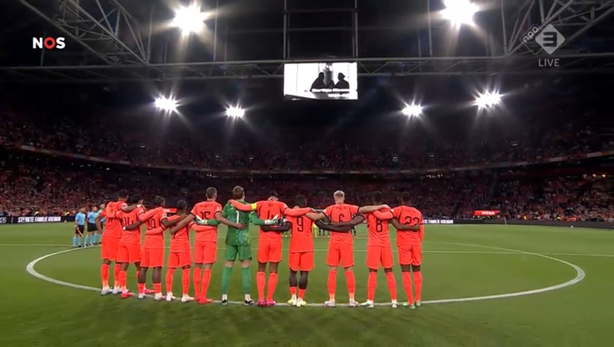 Een minuut stilte ter nagedachtenis aan Bartina Koeman.