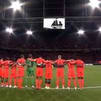 Een minuut stilte ter nagedachtenis aan Bartina Koeman.