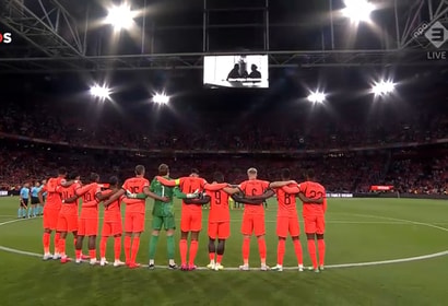 Een minuut stilte ter nagedachtenis aan Bartina Koeman.