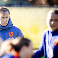 Andries Jonker, bondscoach van de Oranje Leeuwinnen