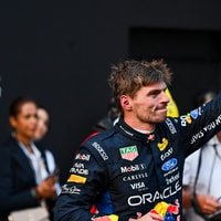 Max Verstappen moet pole in Austin aan WK-leider Kimi Antonelli laten