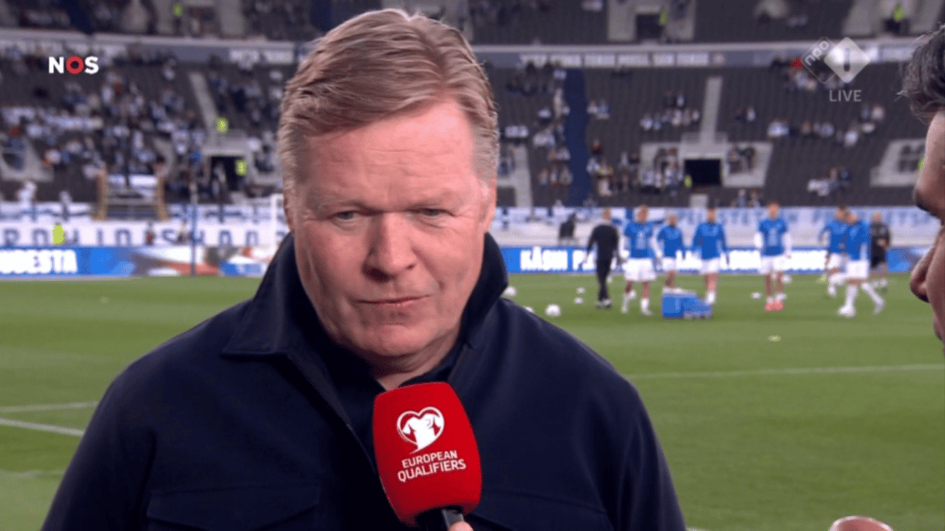 Ronald Koeman voor de camera van de NOS