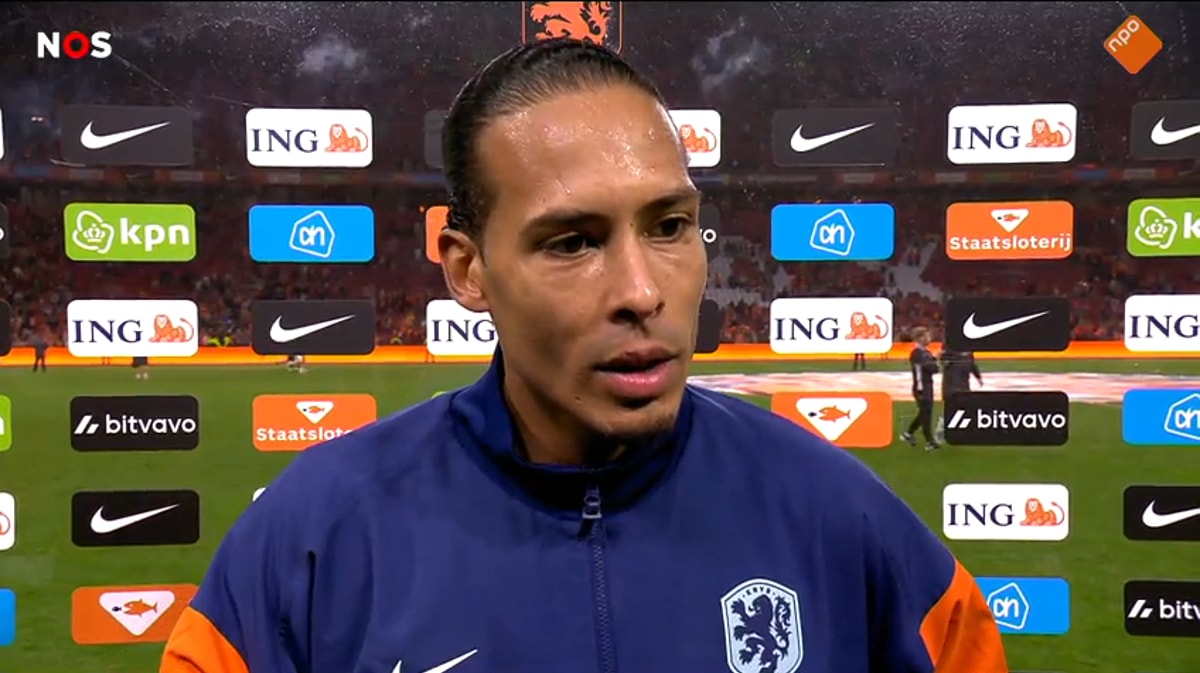 Virgil van Dijk voor de camera van de NOS