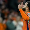 Memphis Depay scoort voor het Nederlands elftal