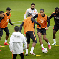 Het Nederlands elftal tijdens een training