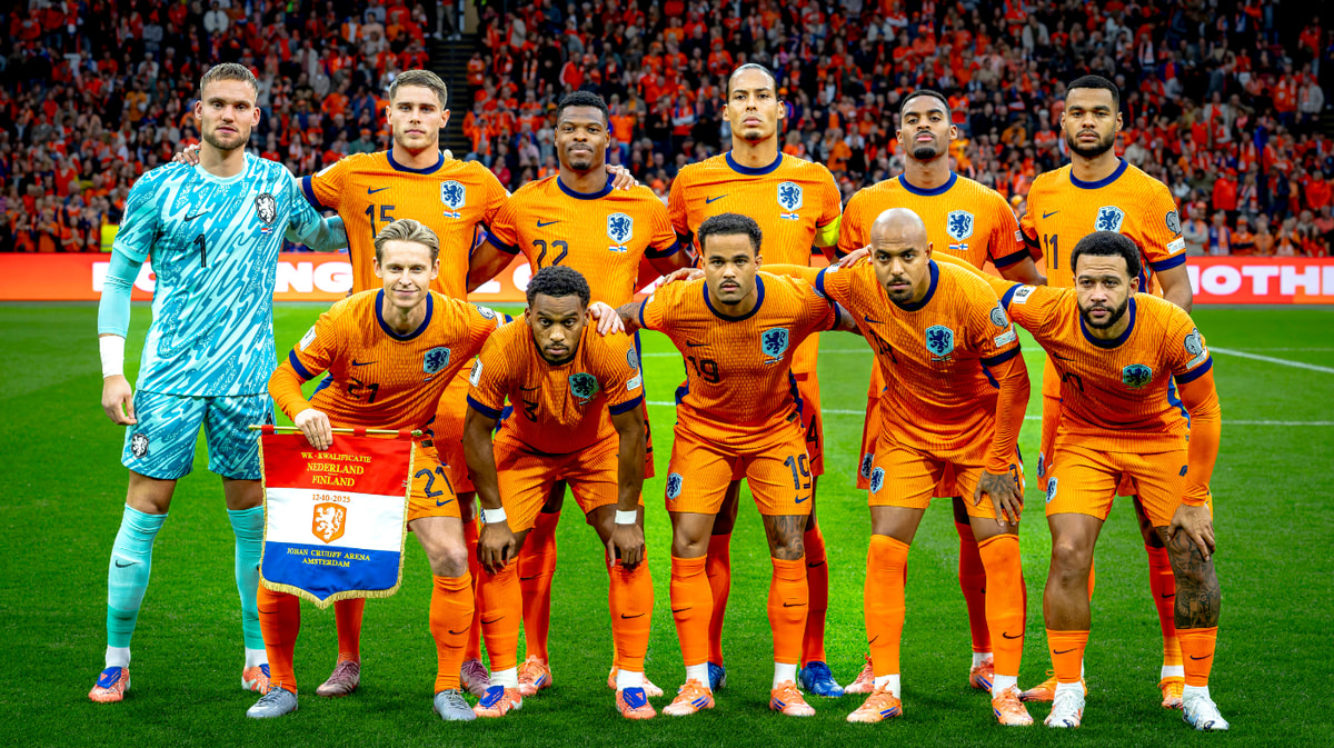 De opstelling van het Nederlands elftal tegen Finland