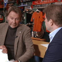 Hans Kraay junior weet niet wat hij hoort en scheurt papier kapot