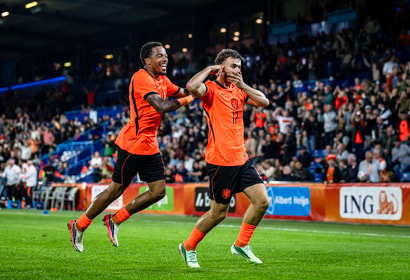 Jong Oranje viert een treffer