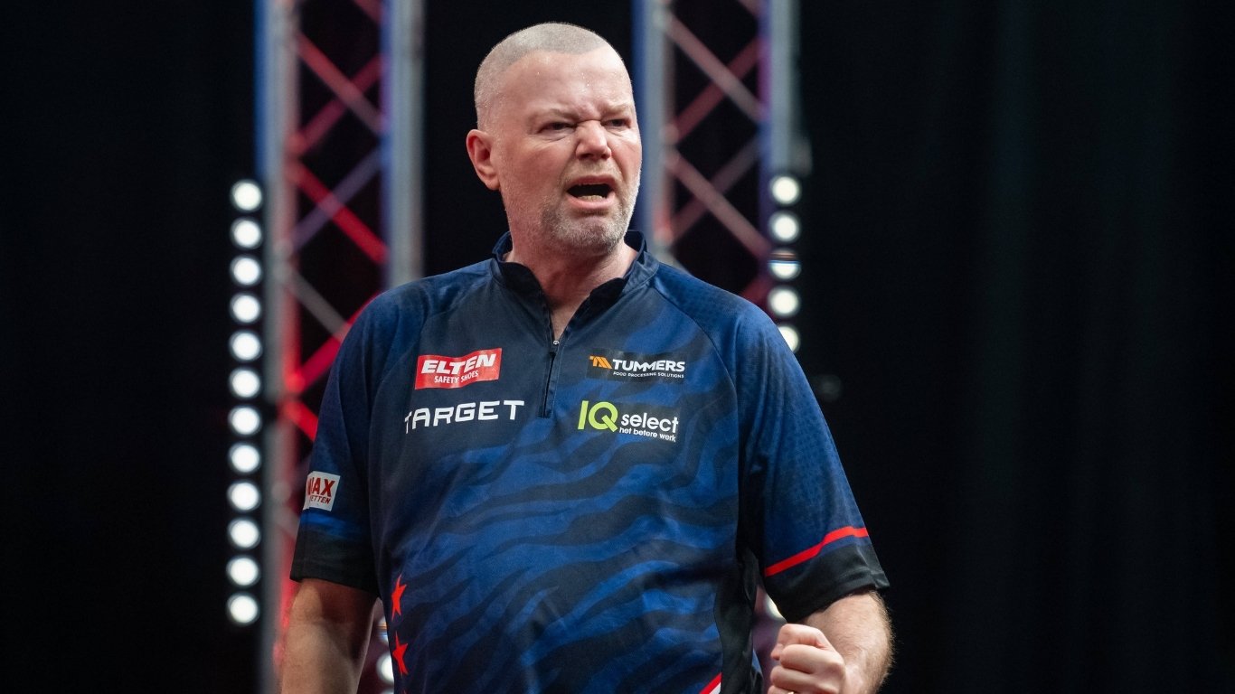 Raymond van Barneveld tijdens Euro Tour