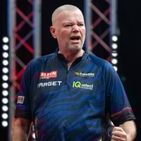 Raymond van Barneveld tijdens Euro Tour