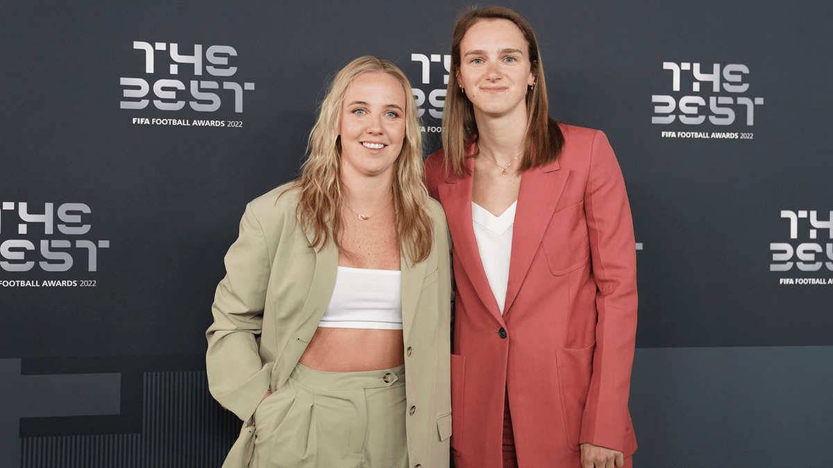 Vivianne Miedema heeft een relatie met Beth Mead