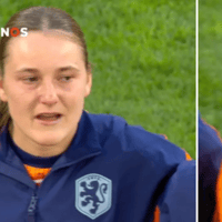 Wieke Kaptein geëmotioneerd bij de Oranje Leeuwinnen