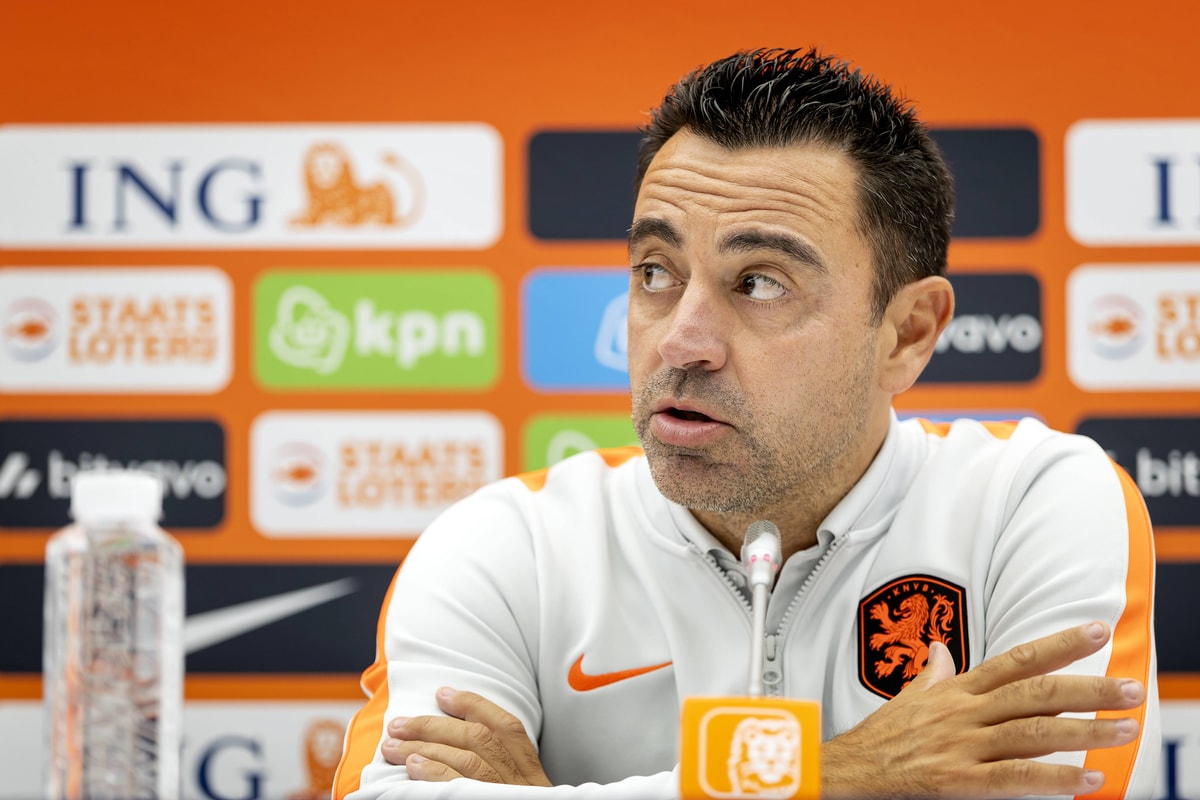 Xavi Hernández, bondscoach van het Nederlands elftal