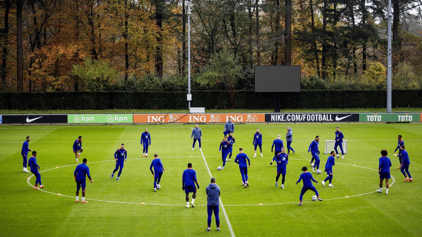 Het Nederlands elftal traint op de KNVB Campus in Zeist