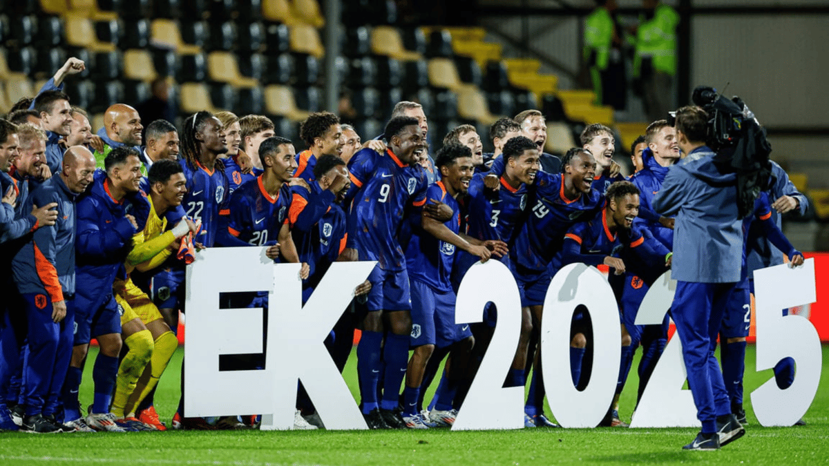 Jong Oranje heeft zich voor het EK Onder 21 van volgend jaar geplaatst.