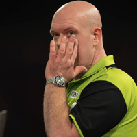Michael van Gerwen pijnlijk onderuit in de WK-finale