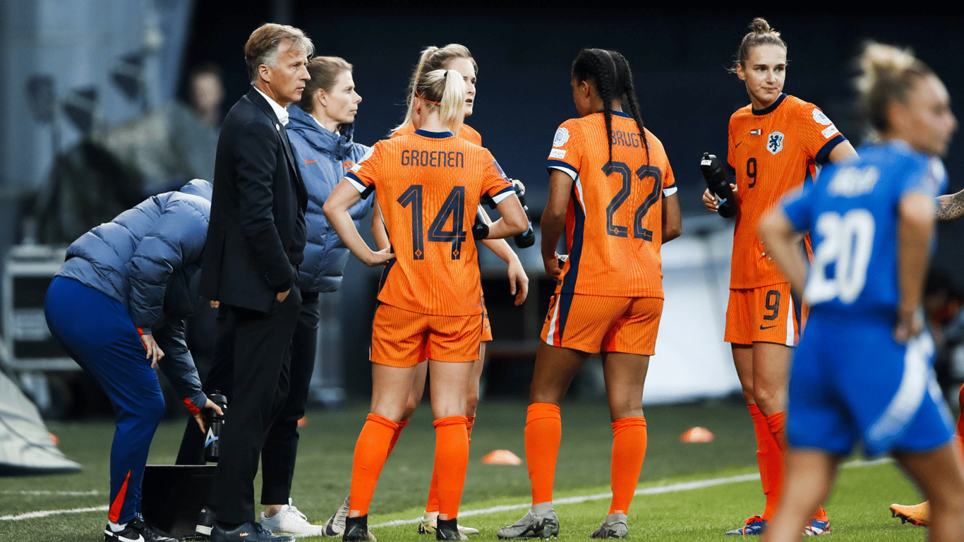 Andries Jonker, Oranje Leeuwinnen, Jackie Groenen, Esmee Brugts, Vivianne Miedema