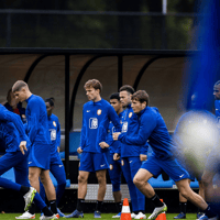 Het Nederlands elftal tijdens een training in Zeist