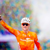 Dit levert een wereldtitel voor Van der Poel en Vollering op tijdens het WK