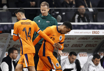 Quinten Timber maakte in de oefeninterland tegen Duitsland zijn debuut voor Oranje