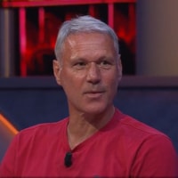 Marco van Basten aan tafel bij Rondo