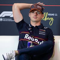 Max Verstappen tijdens de persconferentie in Oostenrijk