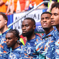 Bankzitters van Oranje tijdens het EK in Duitsland