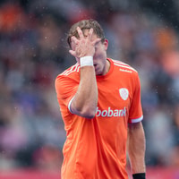 Teleurstelling bij Thijs van Dam tijdens Nederland - Spanje op het WK hockey