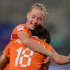 Oranje O17 viert een doelpunt