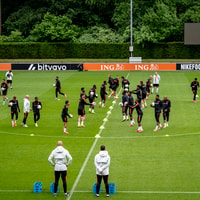 Het Nederlands elftal tijdens een training