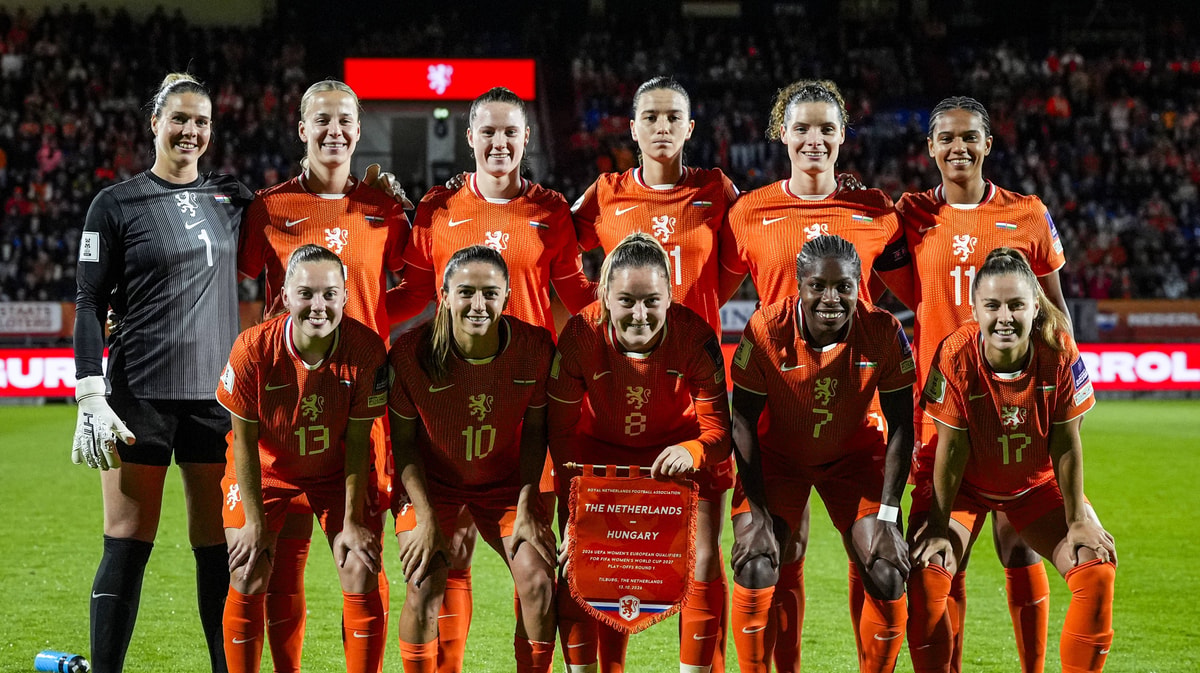 De opstelling van de Oranje Leeuwinnen