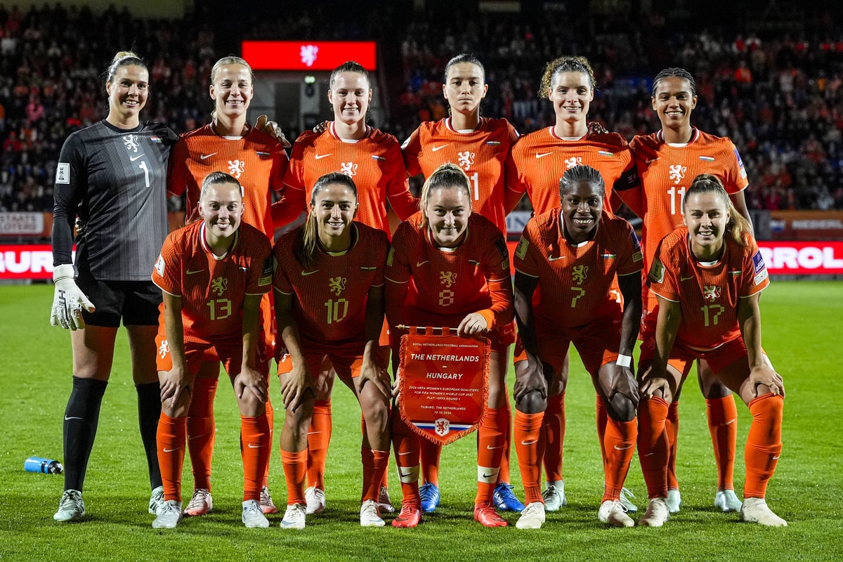 De opstelling van de Oranje Leeuwinnen
