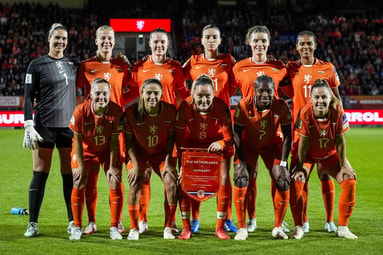 De opstelling van de Oranje Leeuwinnen