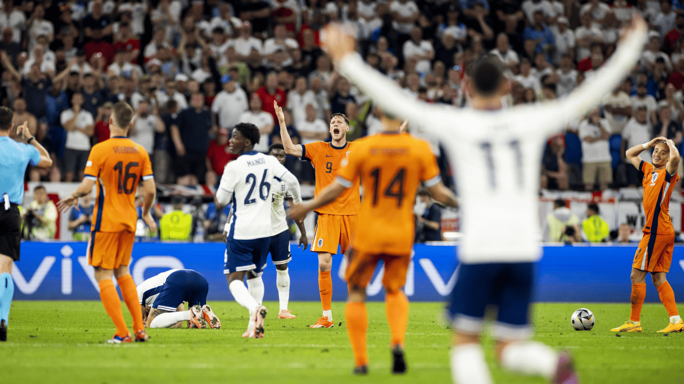 Xavi Simons, Nederland - Engeland, Nederlands elftal