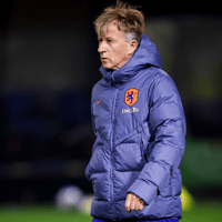 Andries Jonker, bondscoach van de Oranje Leeuwinnen