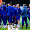 AZ-trainer Maarten Martens vreest lang gemis van Mexx Meerdink