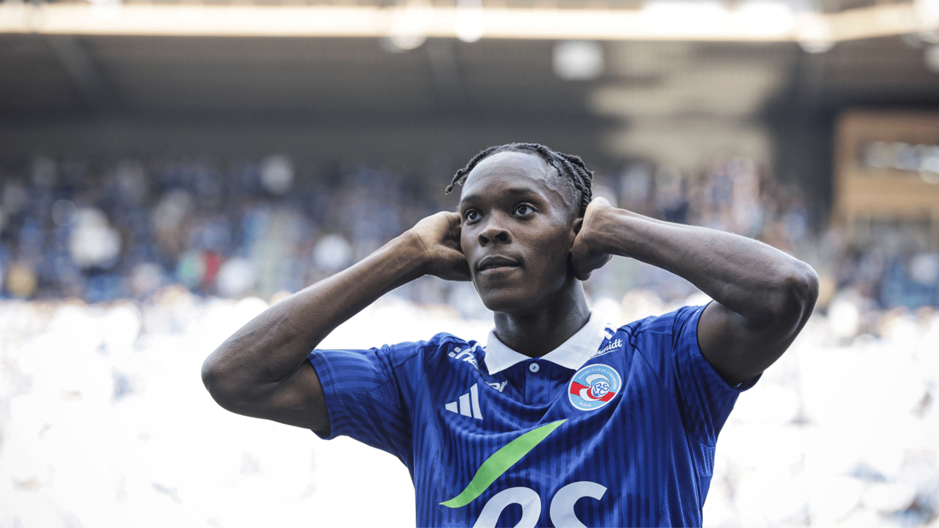 Emanuel Emegha scoort voor RC Strasbourg