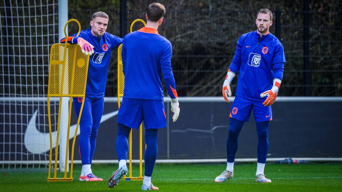 De doelmannen van het Nederlands elftal tijdens de training