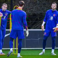 De doelmannen van het Nederlands elftal tijdens de training