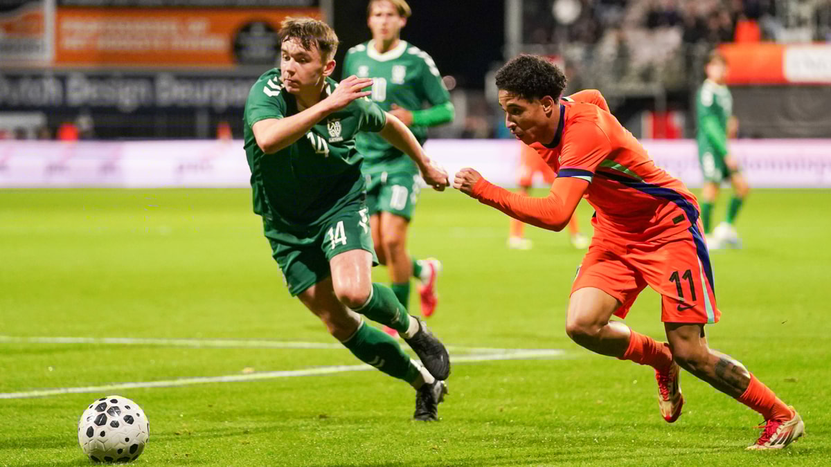 Ro-Zangelo Daal in actie voor Jong Oranje