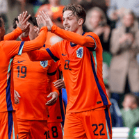 Jong Oranje viert de treffer van Luciano Valente