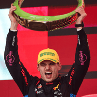 Alsof het zijn eerste overwinning ooit was, zó blij was Max Verstappen met zijn zege in Brazilië. 