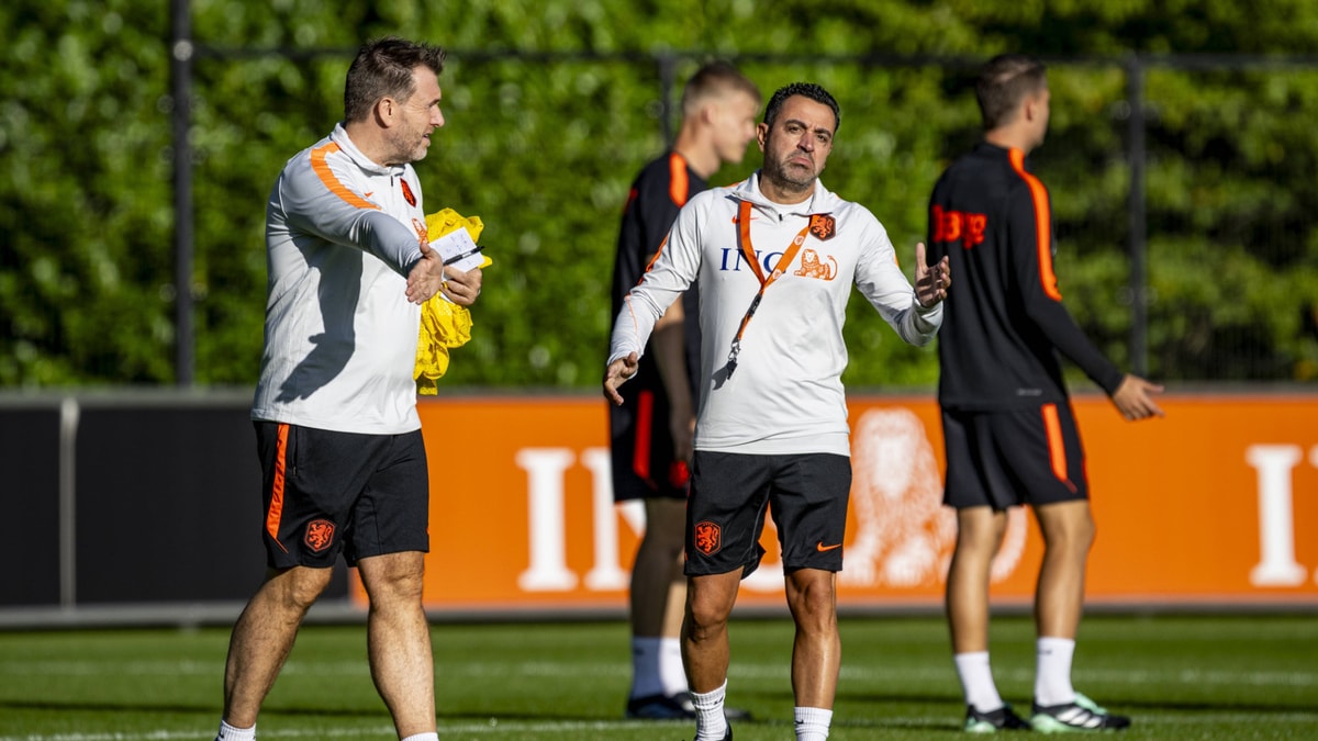 Driessen luidt de noodklok: 'Spelers begrijpen Xavi Hernández niet'