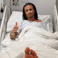 Geopereerde Nathan Aké deelt vanuit ziekenhuis vervelende update